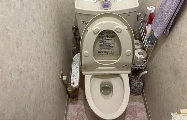 高島市今津町の水位が上がるトイレ詰まり施工事例写真