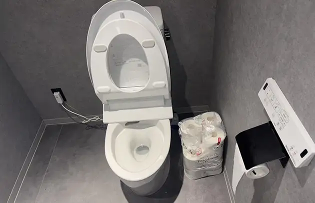 野洲市小篠原の紙詰まりで流れないトイレ詰まり施工事例写真